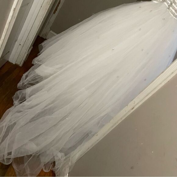 Justin Alexander Wedding Strapless Tulle Pearl Princess Wedding Gown Dress‎ 8945 - Picture 6 of 12